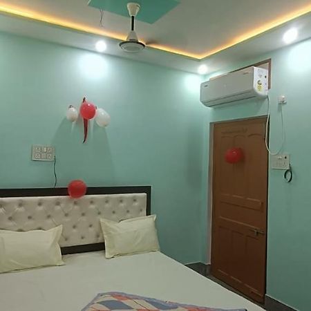 Shiv Kashi Paying Guest House พาราณสี ภายนอก รูปภาพ