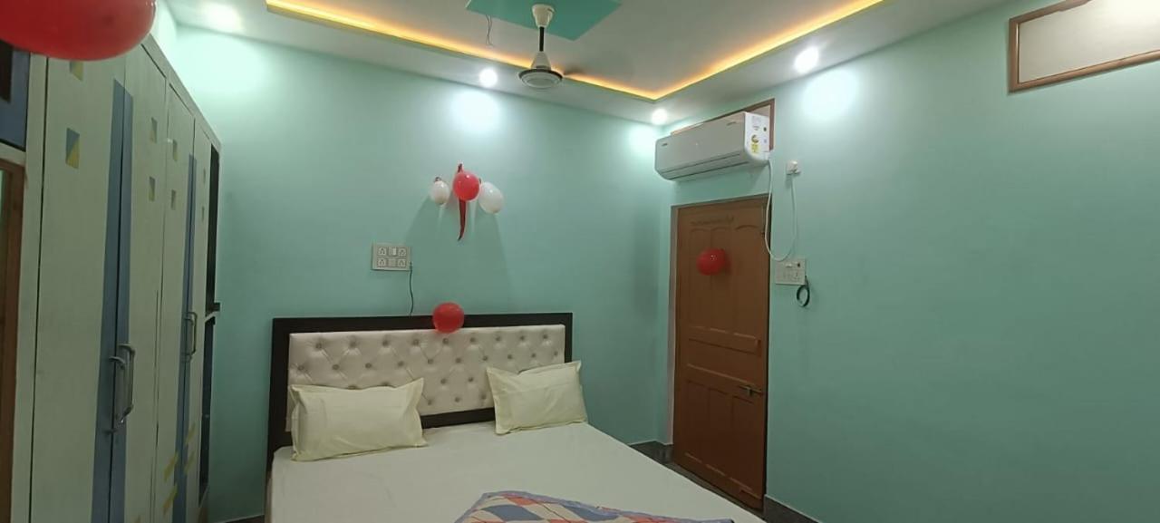 Shiv Kashi Paying Guest House พาราณสี ภายนอก รูปภาพ