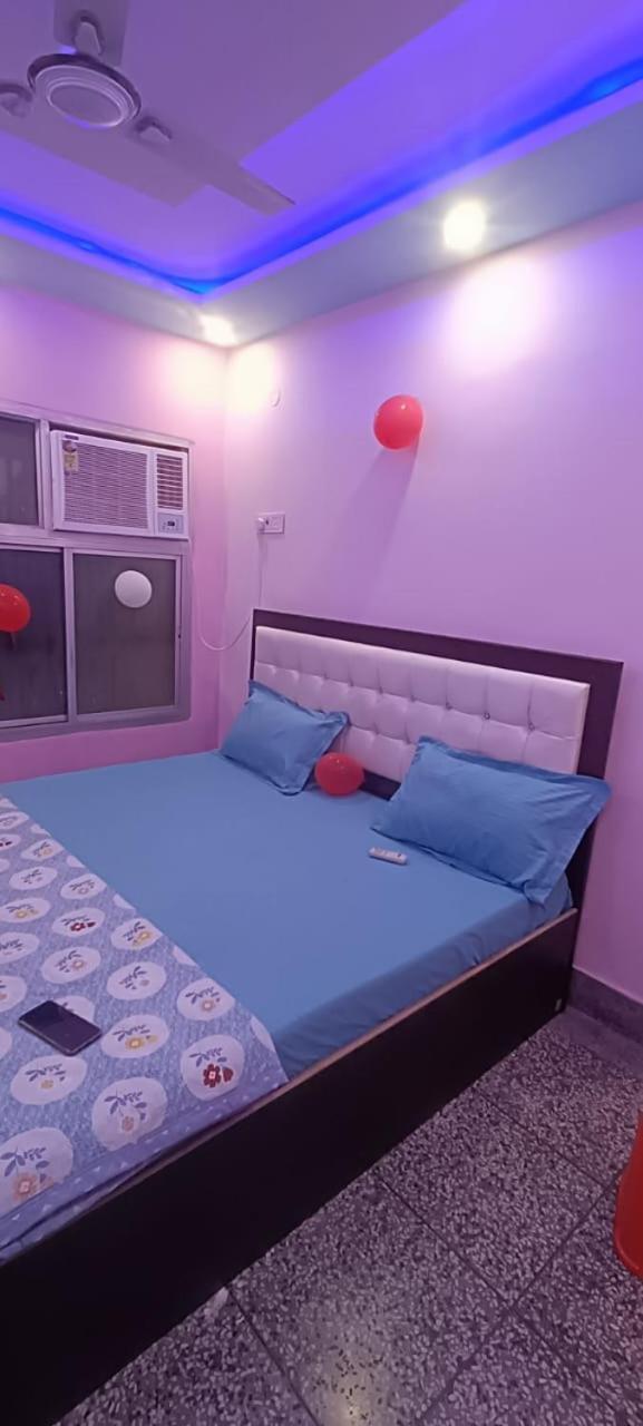 Shiv Kashi Paying Guest House พาราณสี ภายนอก รูปภาพ